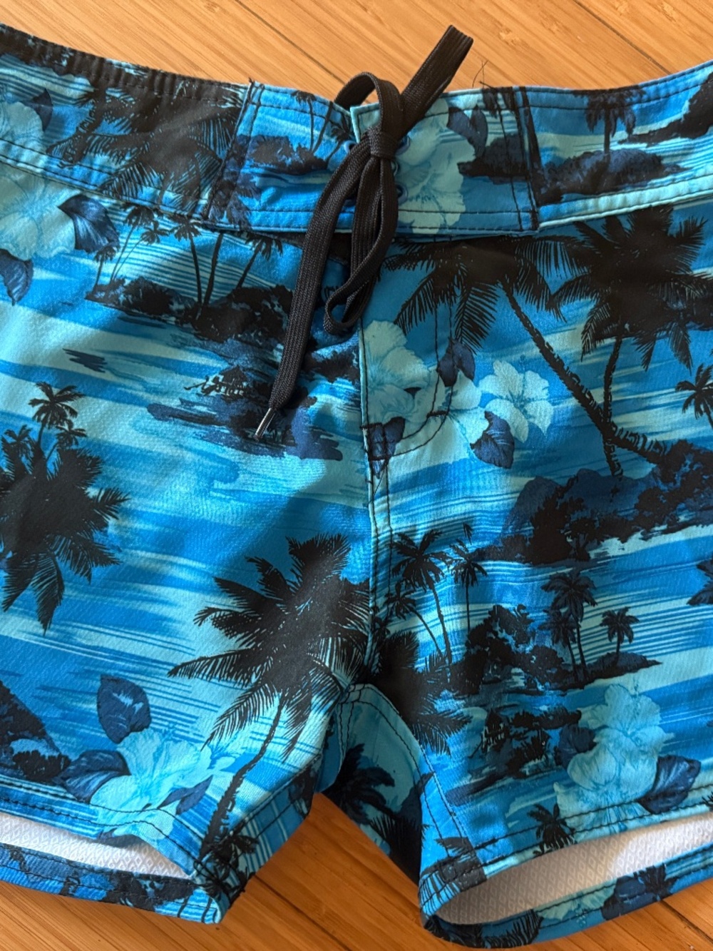 Burnside women’s board shorts